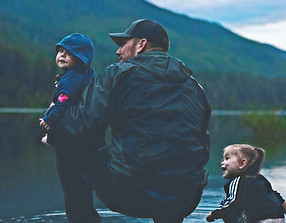 Therapist helping client recover and heal from divorce or breakup