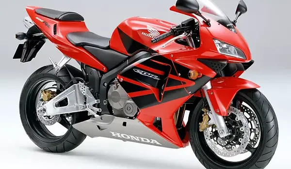 CBR 600 RR 2004.webp