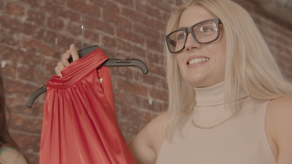 The Perfect Dress_4KH.264 (1).00_01_56_19.Still006.png