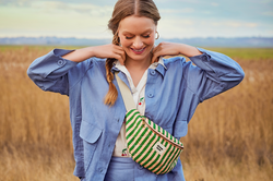 Spring 26 March April Linen 012