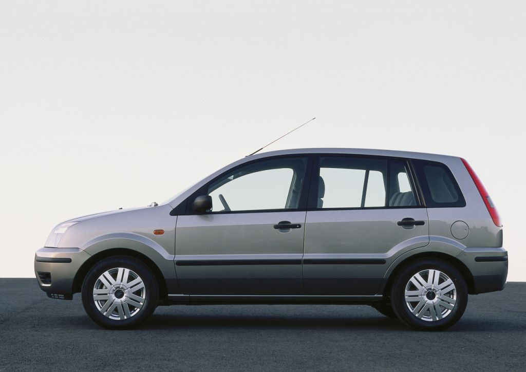 Cubre maletero Ford Fusion (desde 2002)