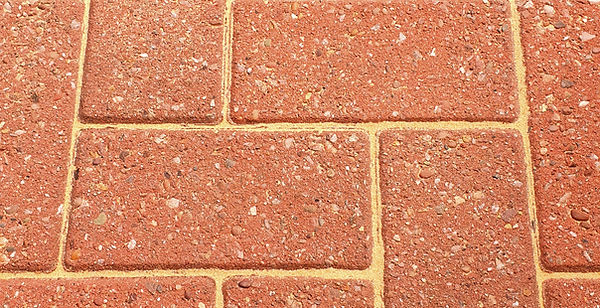 freshly cleaned and re-sanded blockpaving