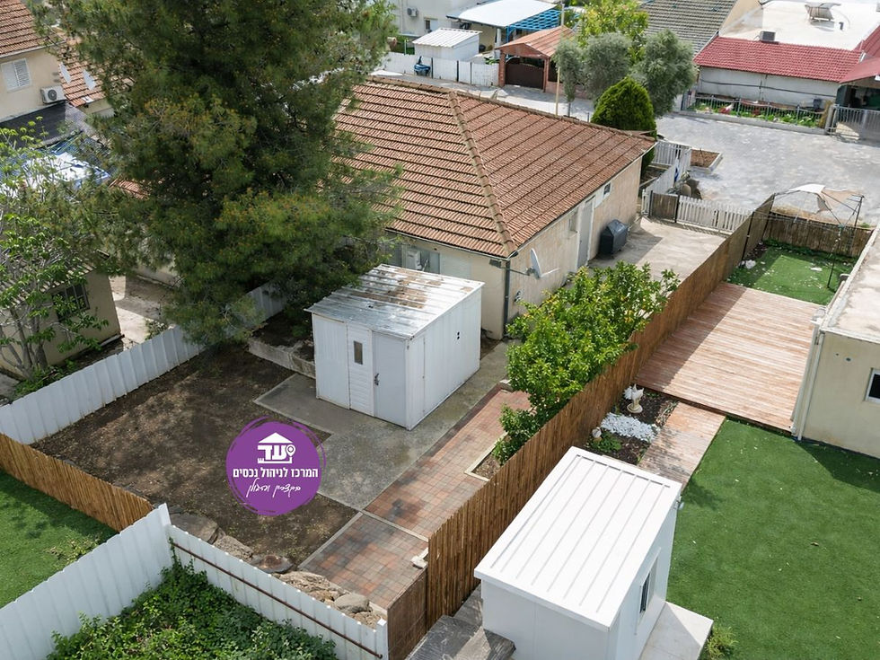 תמונה ממוזערת: דו משפחתי למכירה בקצרין | גינה גדולה וחניה פרטית