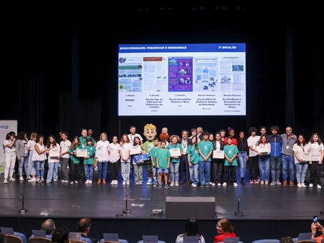 Entrega de Prémio do concurso Nacional ; "Biodiversidade" a alunos da EBVV no Altice Fórum Braga