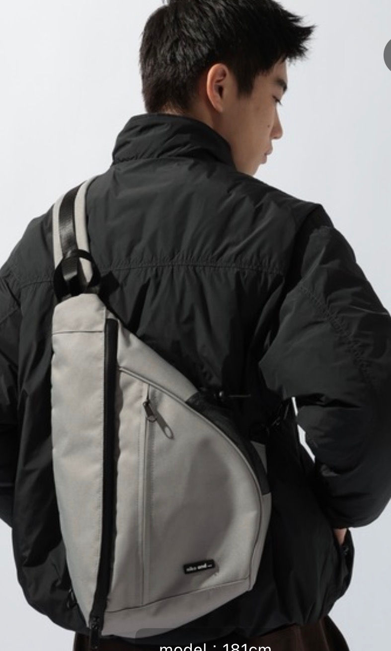 縮圖：【日本】NIKO AND…日系撥水斜背包 crossbody sling bag 四色可選