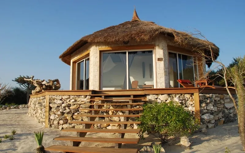 Bungalow con tetto in paglia