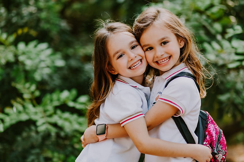 Primaria Model Campus - Lusi and Bia SL-