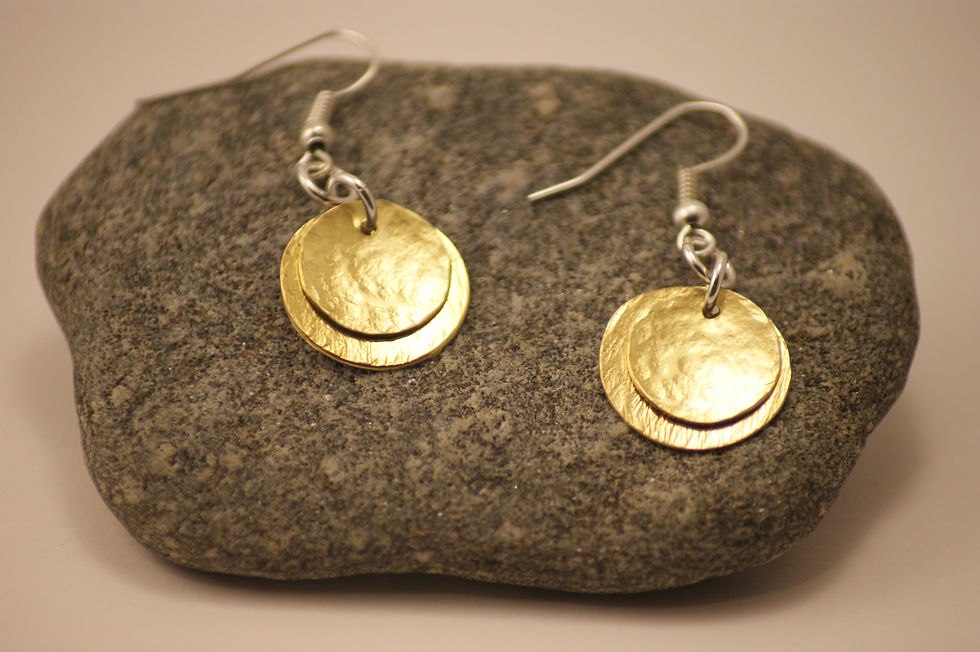 Brass textured earrings (2 discs)