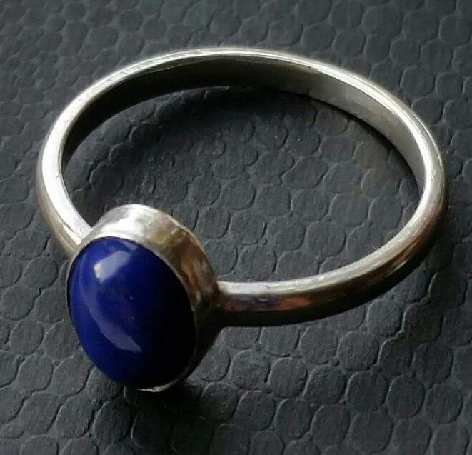 Silver ring with bezel mount