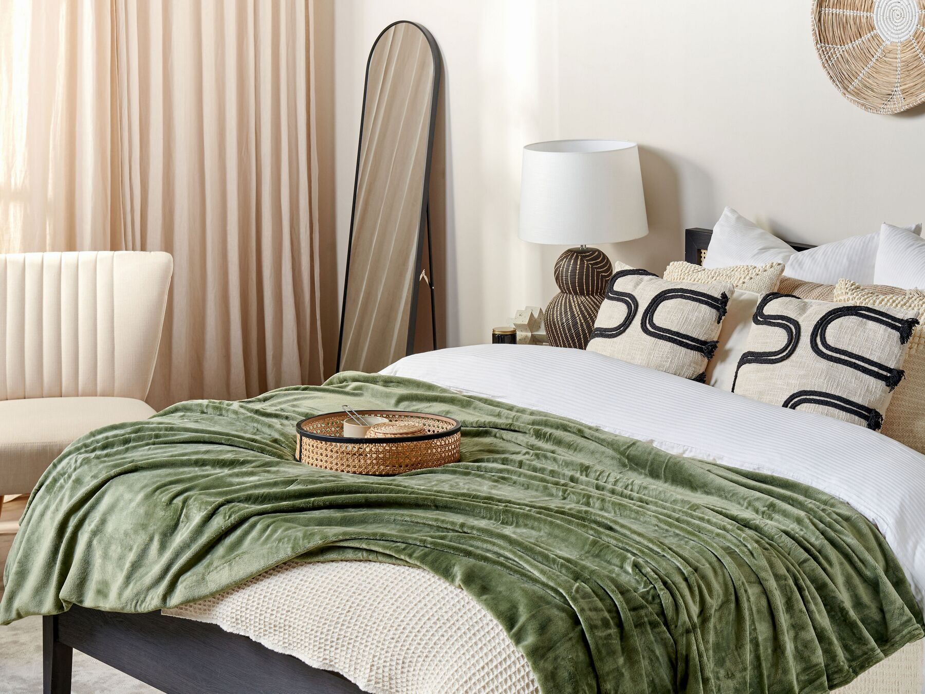 Egyszínű bársony kisállatbarát ágytakaró