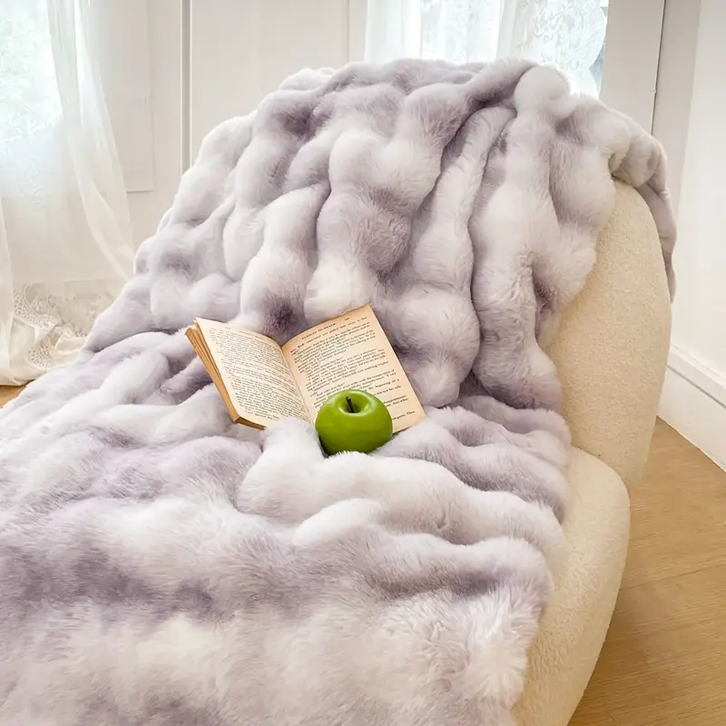 Thumbnail: Gradient Soft Bubble Cloud Silk Blanket