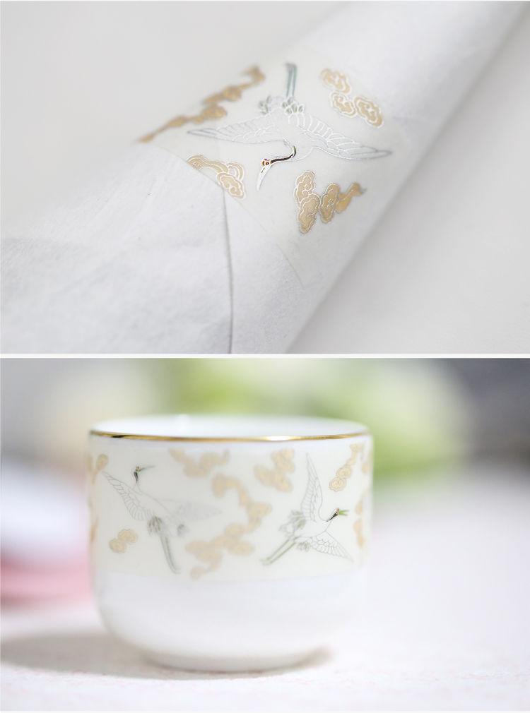 Thumbnail: White Cranes with Gold Foil Decorative Tape
