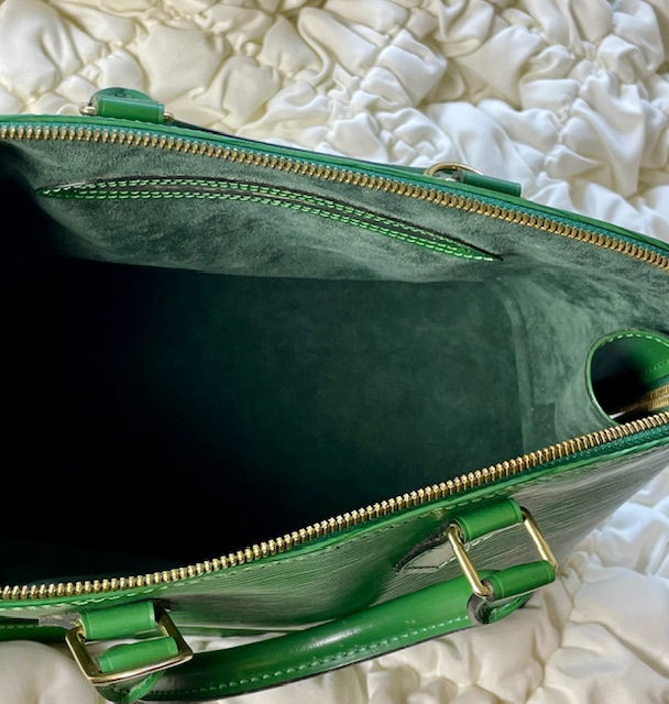 Thumbnail: Louis Vuitton Borneo Green Epi Leather Alma PM Bag