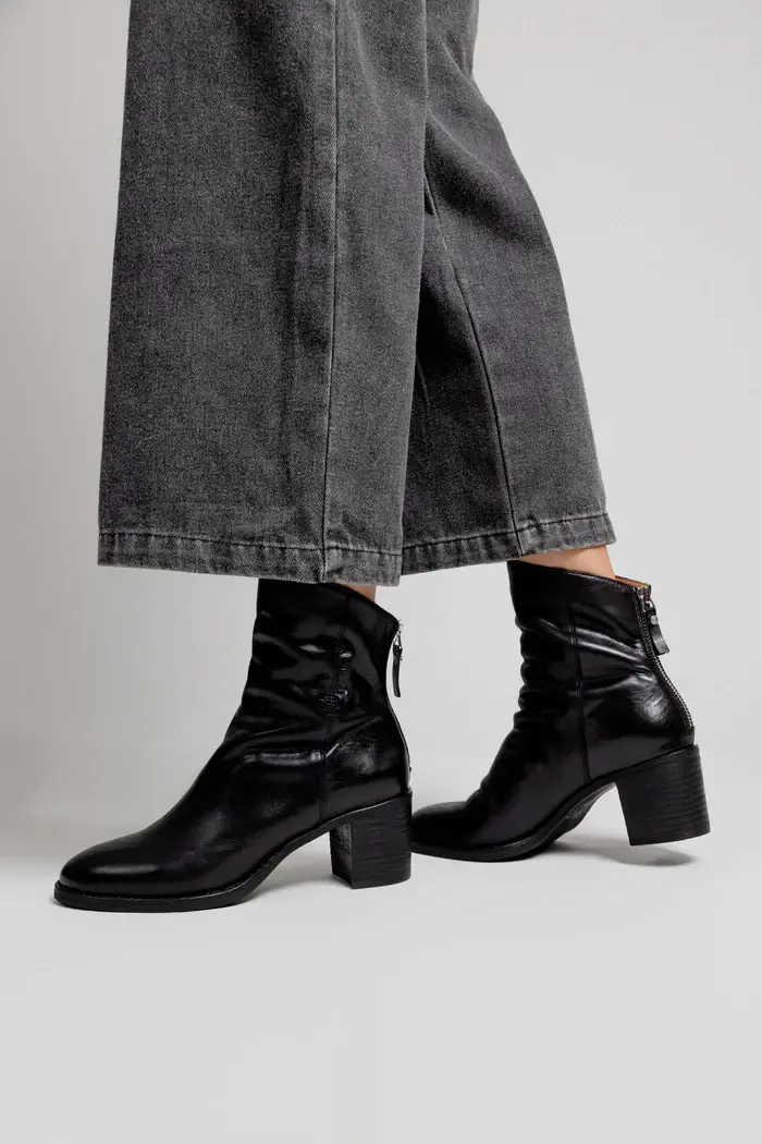 Miniature : Bottine noir à zip arrière Oxalys par Emilie Karston