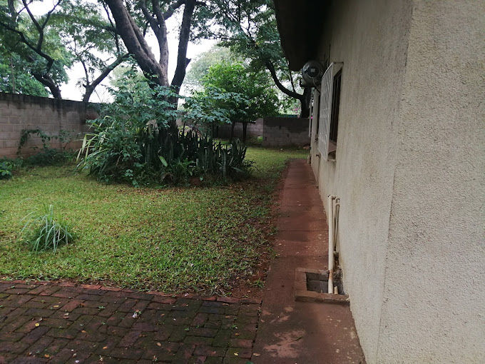 Thumbnail: Gertie's Lodge Victoria Falls