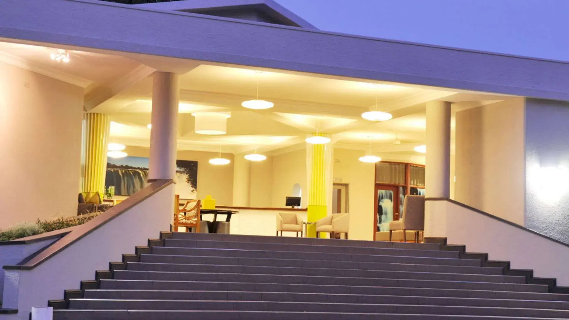 Cresta Sprayview Hotel Victoria Falls