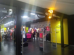 SEVEN´S - ROPA Y ACCESORIOS - C3