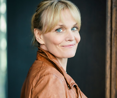 JuliaBlankenburg_edited.png