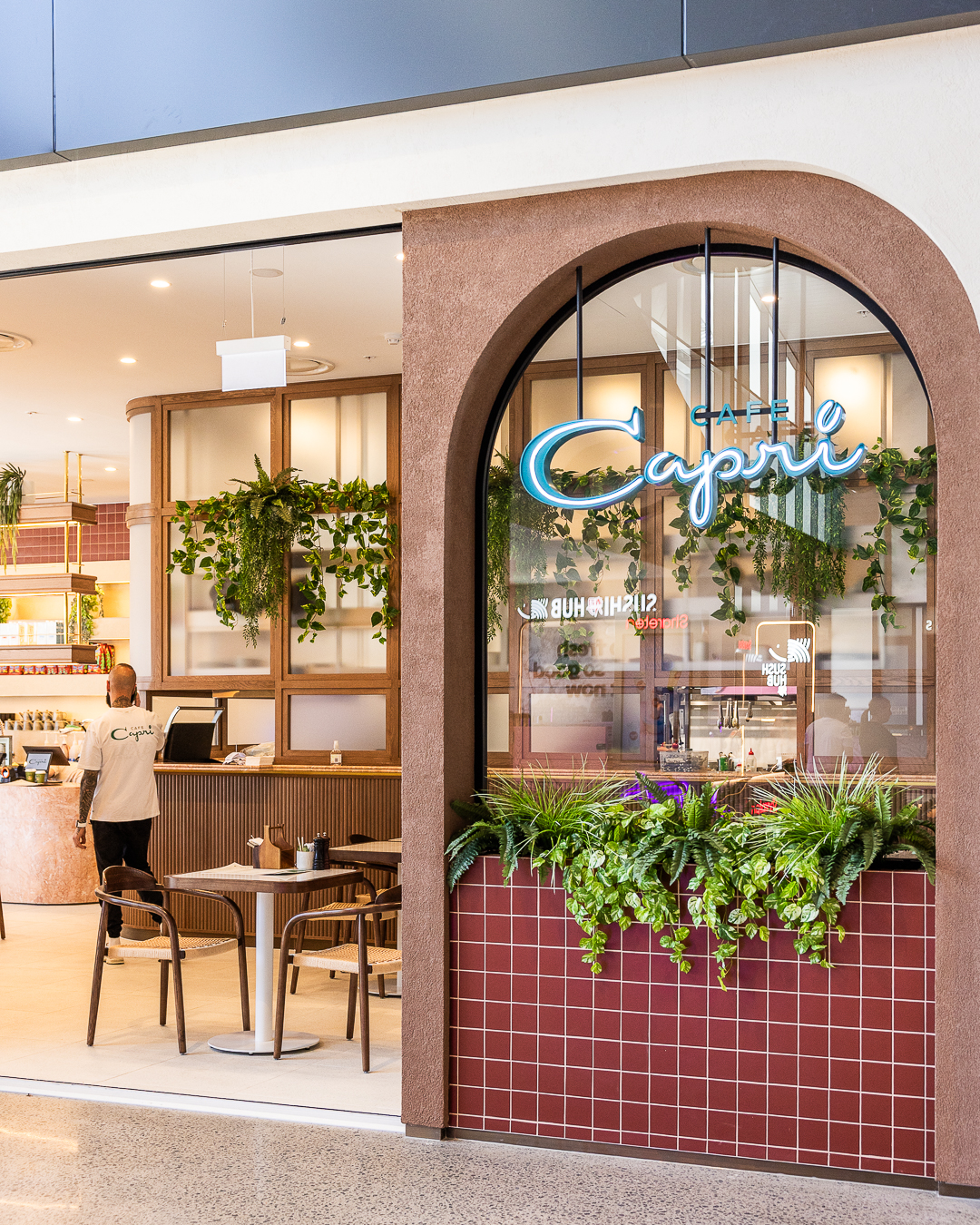 Cafe culture — Café Capri, Sydney