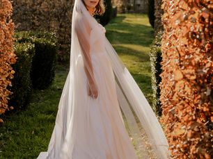 Romantic, Editorial, Timeless