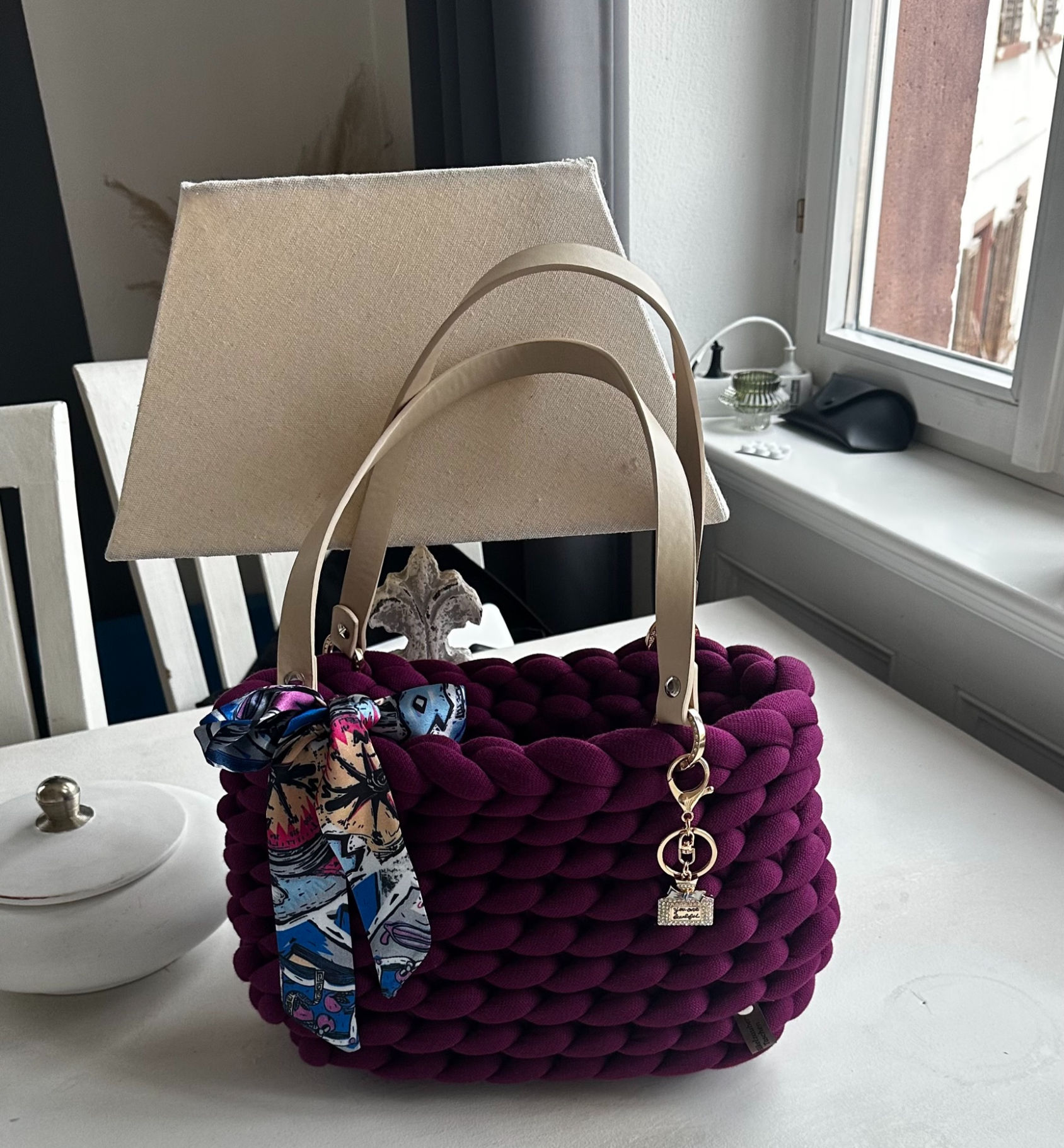 Grobstricktasche in der Farbe Burgundy
