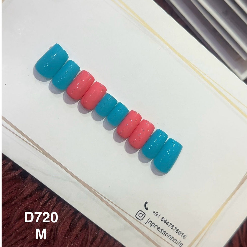 Frosted Cherry – M Medium Square | Set of 10 or 12 Nails