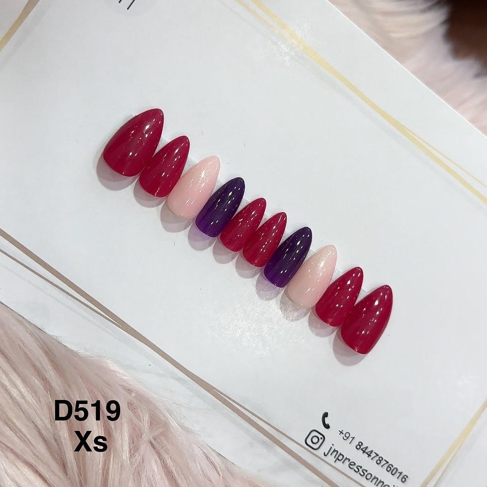 Berry Bloom – XS Almond | Set of 10 or 12 Nails