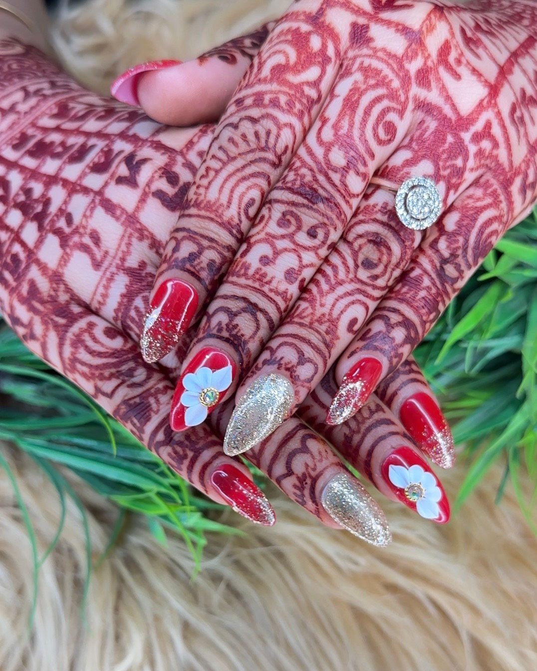 Bloomed Garnet – Fully Customizable Press-On Set | Hand or Toe