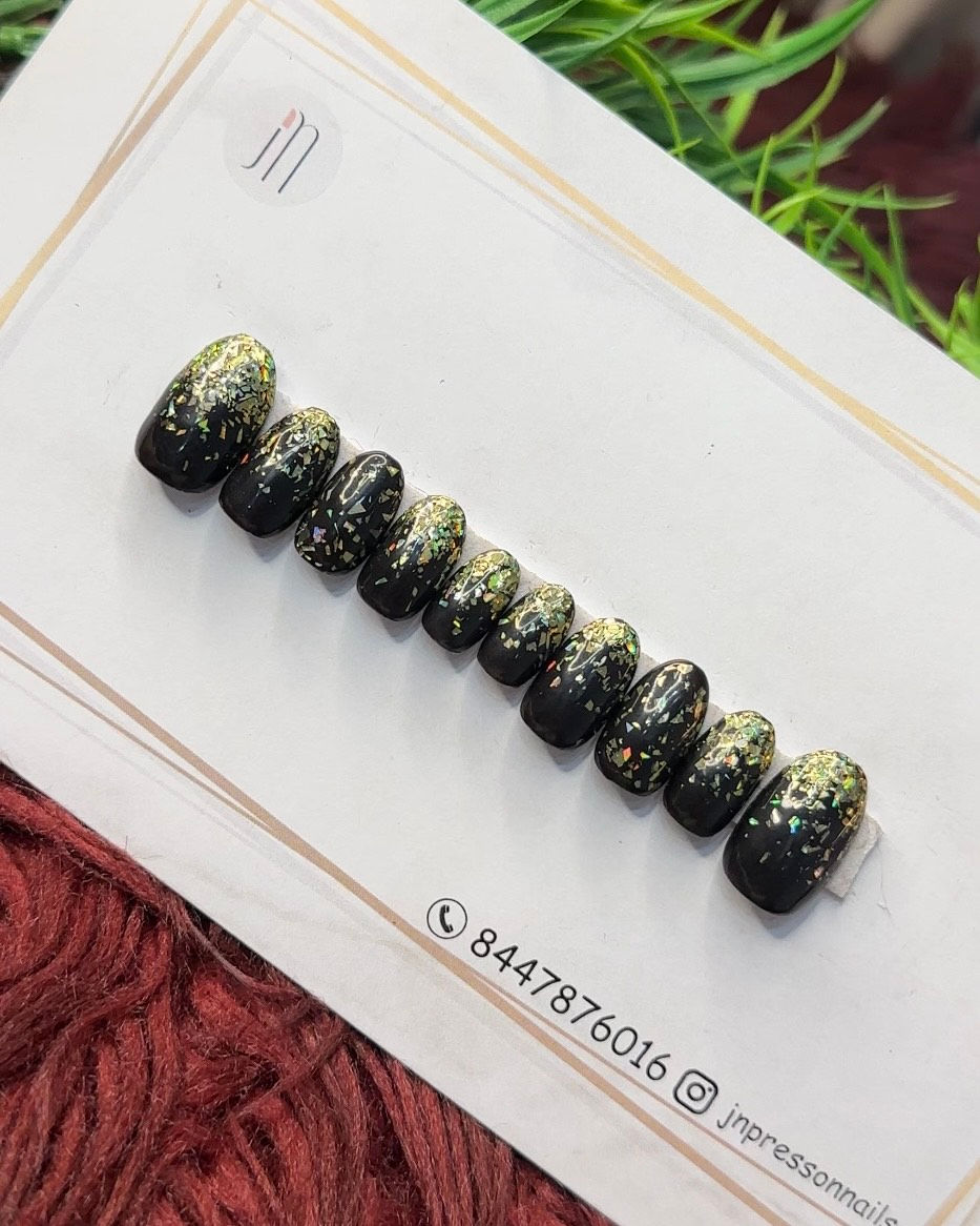 Thumbnail: Midnight Spark – Fully Customizable Press-On Set | Hand or Toe