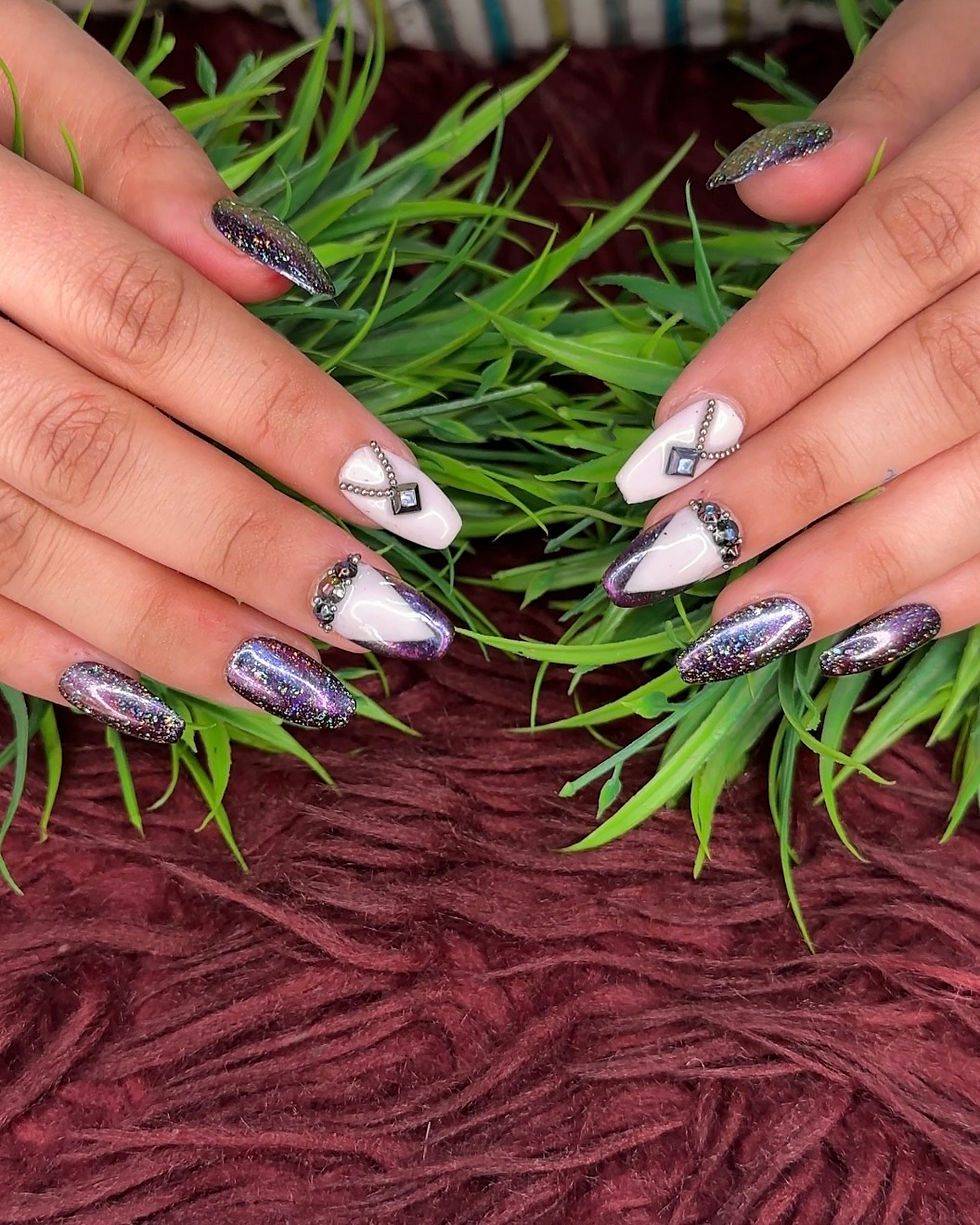 Thumbnail: Cosmic Nude – Fully Customizable Press-On Set | Hand or Toe