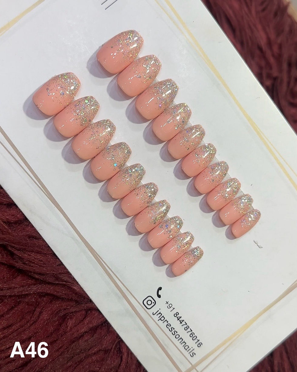 Peach Glitz – Short Coffin | Set of 20 Nails