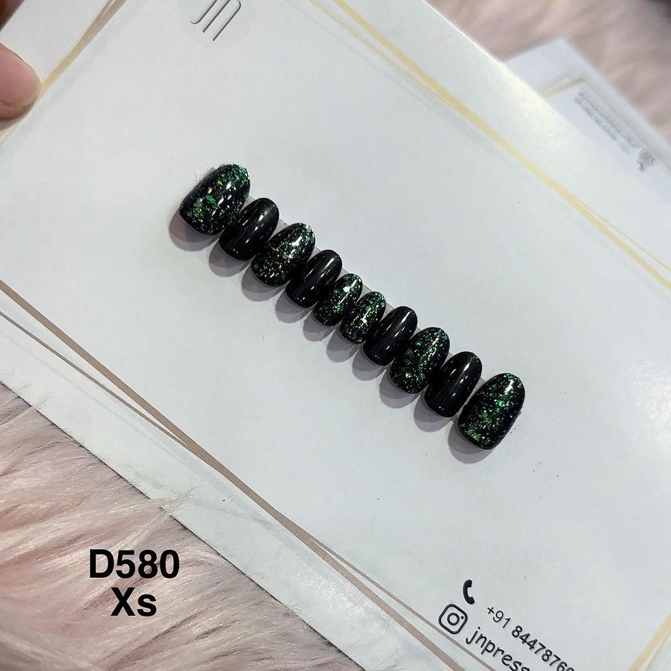 Enchanted Forest – XS Short Round | Set of 10 or 12 Nails