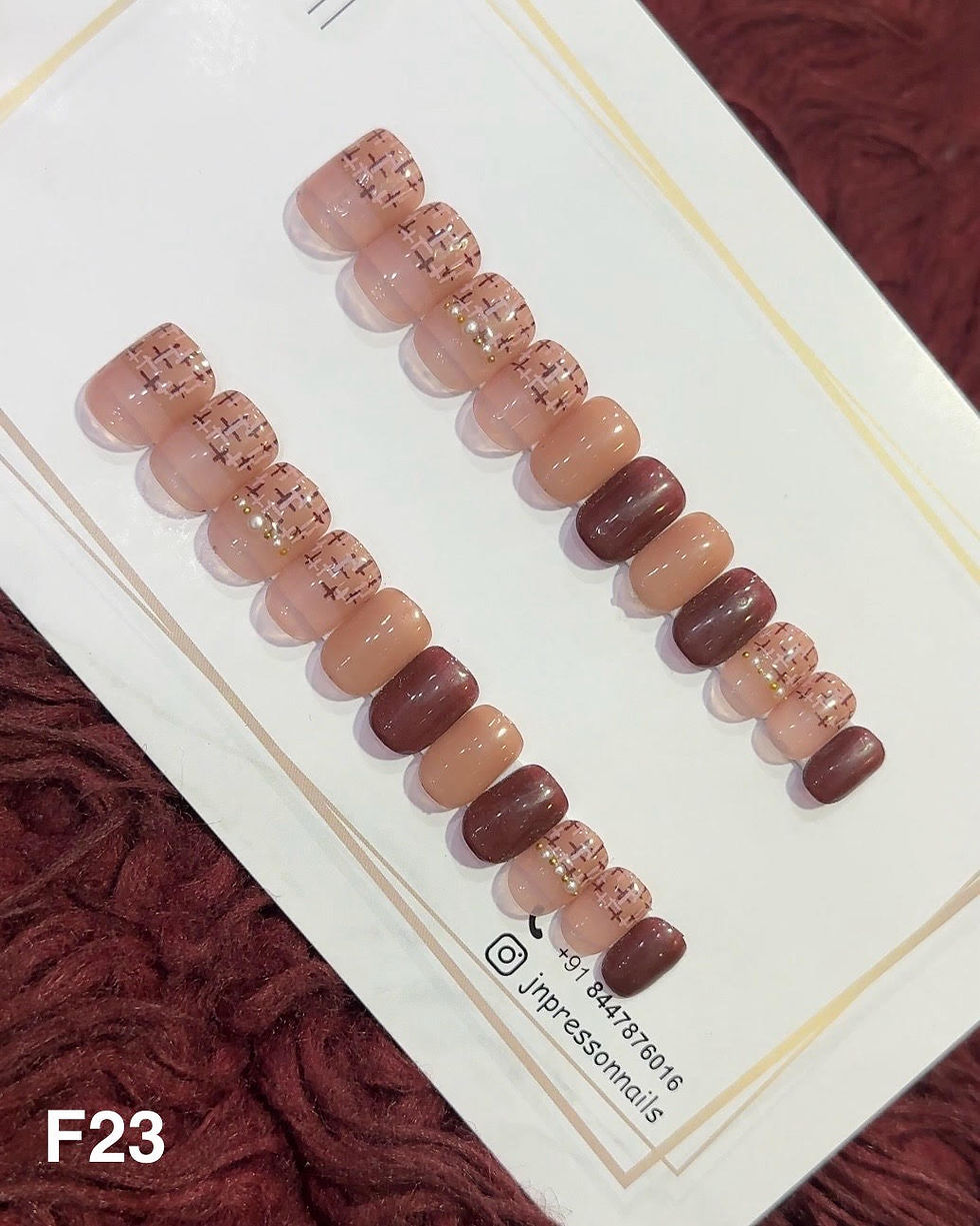 Mocha Mirage – Set of 20 or 24 Nails