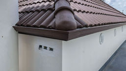 บ้านยังรีโนเวทอยู่ ติดรางน้ำฝนได้ไหม