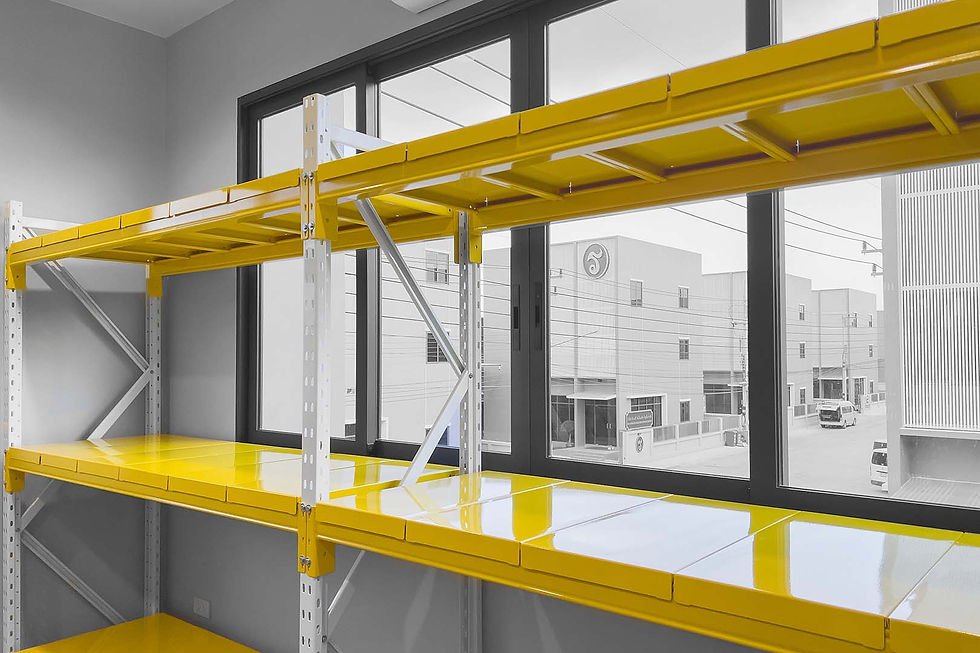 ชั้นวางสินค้า Medium Rack สำหรับวางสินค้าที่เปราะบางต้องดูแลเป็นพิเศษ