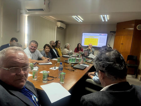 Na luta! Negociação salarial entre SINTRARC e empresas avança para setores de refeições coletivas e merenda escolar