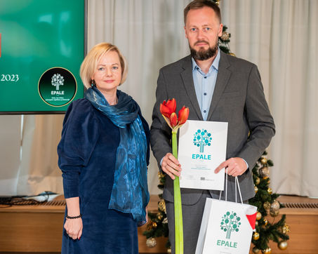 Atzinība par ieguldījumu pieaugušo izglītībā