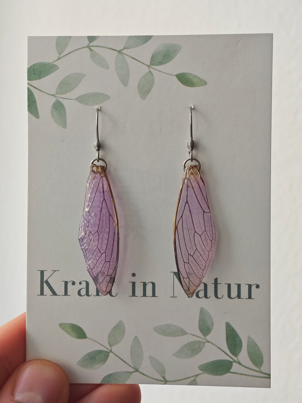 Thumbnail: Lila Cicada wings 