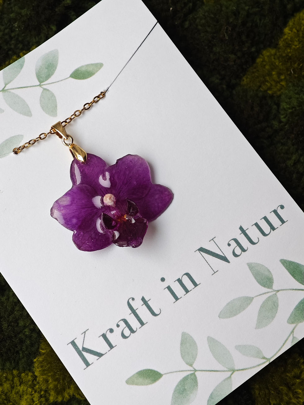 Miniaturbild: Mini Lila Phalaeopnosis Orchid Necklace 