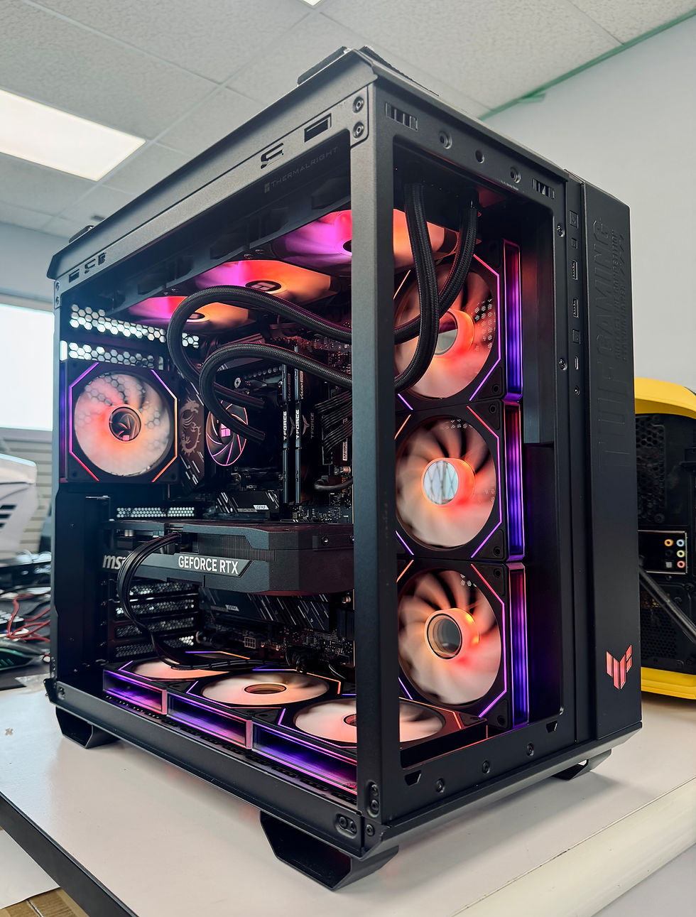 Thumbnail: Ryzen 7 9800X3D/32GB RAM/1TB SSD/RTX 5080 16GB