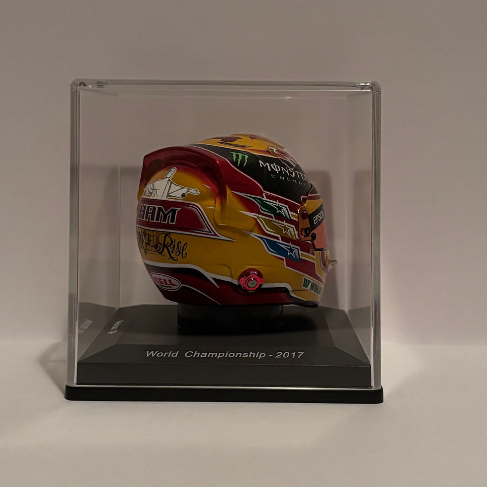 Miniature : Casque collection F1 1:5 Mercedes Lewis Hamilton 2017 Spécial Champion du Monde