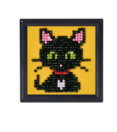 Diamond Dotz Green Eye Sparkle with Frame