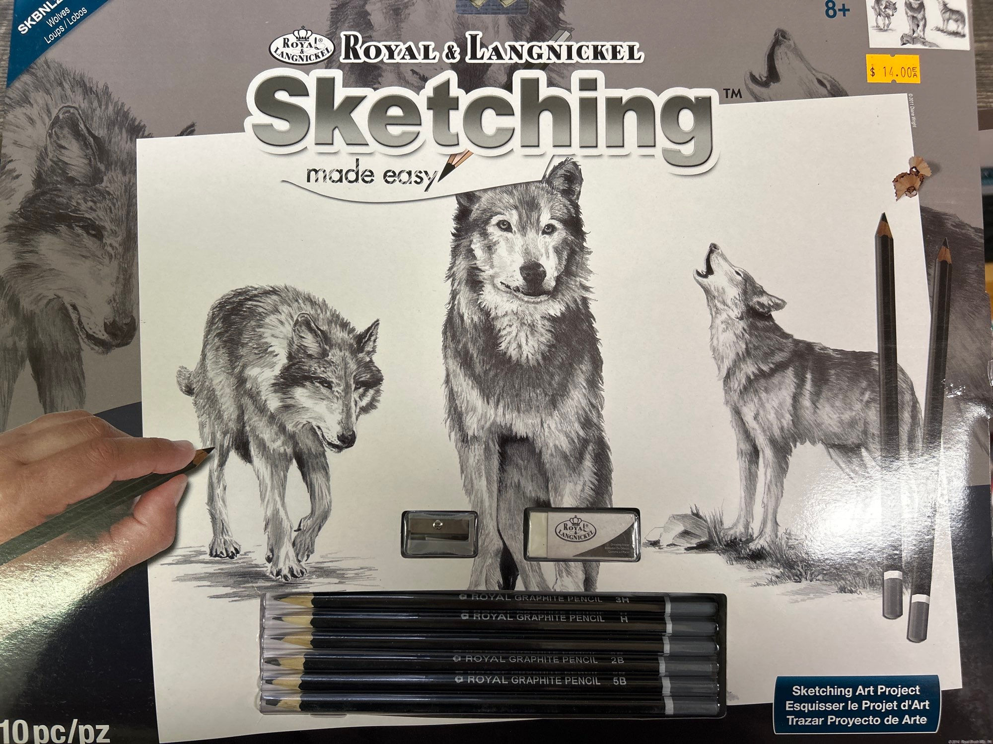 Sketching Made easy Wolf
