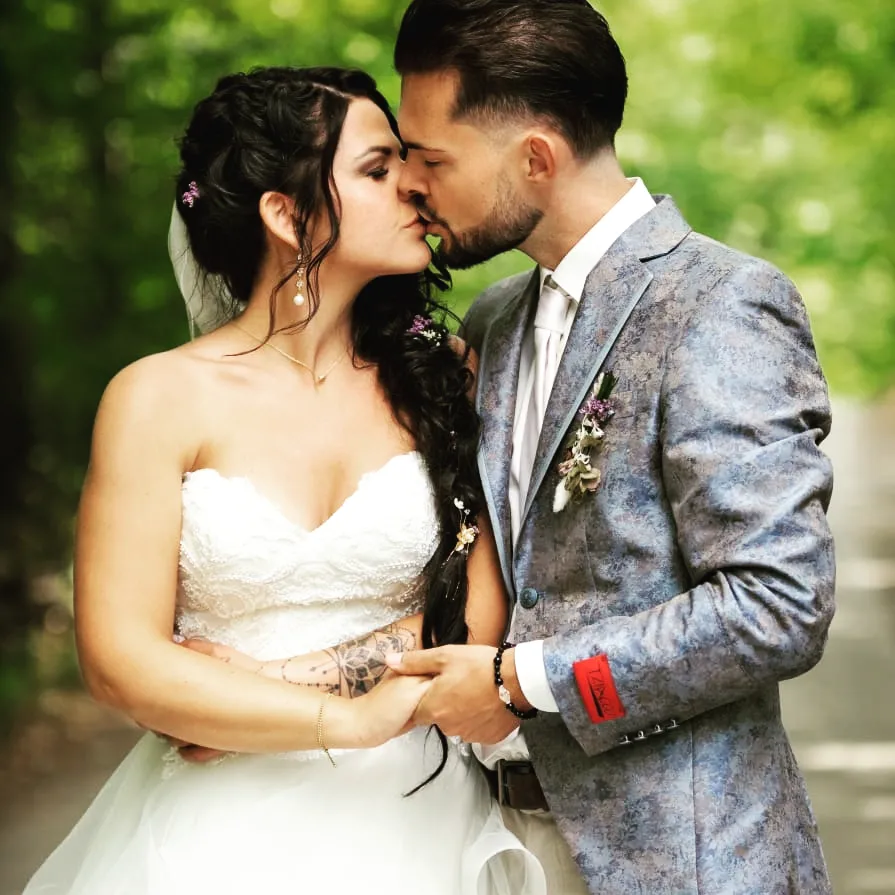Brautstyling|Brautfrisur|Haare|BrautmakeUp|Würzburg|Tauberbischofsheim|Hochzeit|Braut|Hochsteckfrisur|Kitzingen |Visagist|BadMergentheim