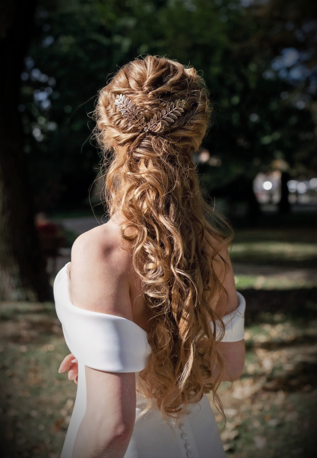 Brautstyling|Brautfrisur|Haare|BrautmakeUp|Würzburg|Tauberbischofsheim|Hochzeit|Braut|Hochsteckfrisur|Kitzingen|Friseurmeister|Frisur|Hochzeit|Braut|Hausbesuch