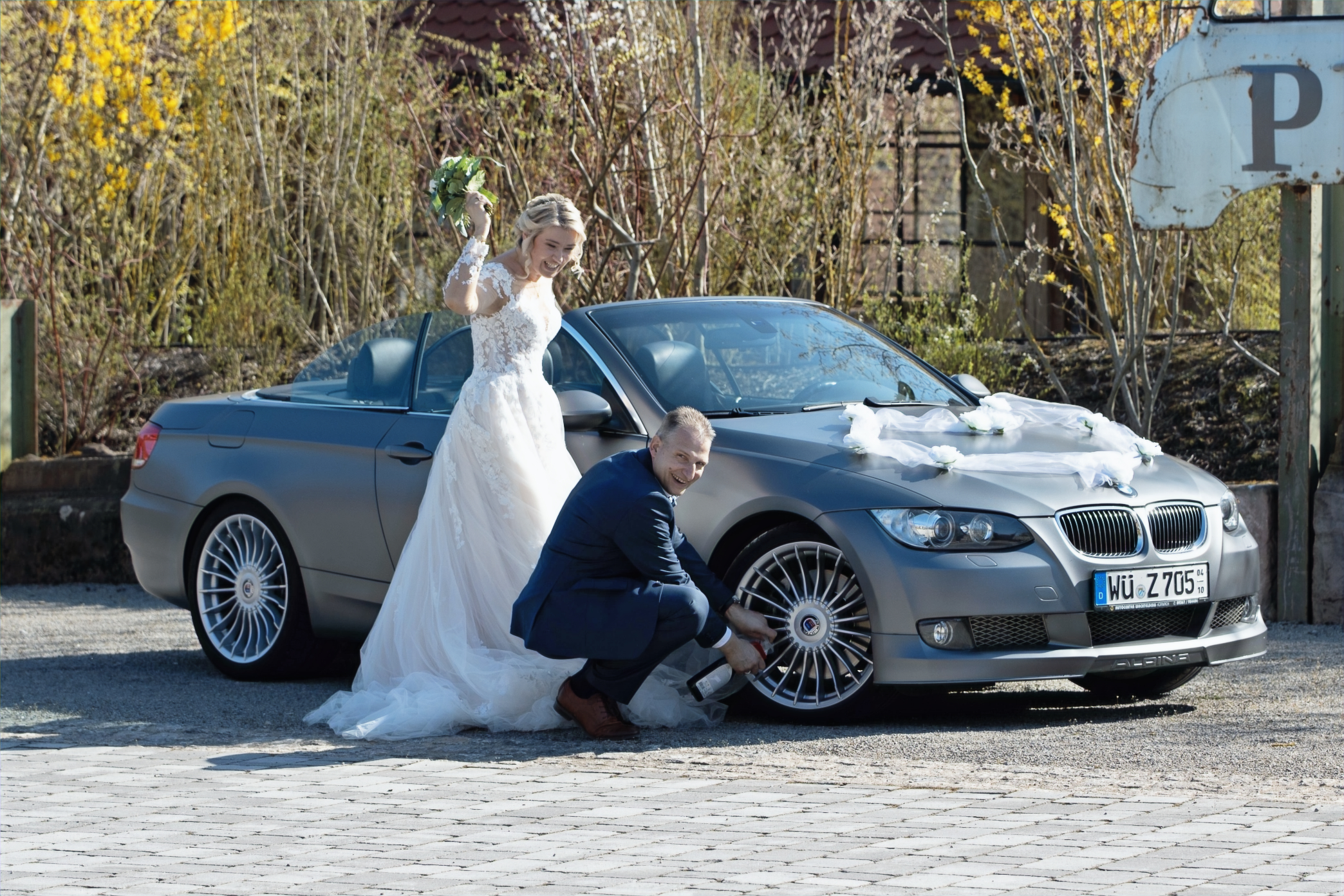 Brautstyling|Brautfrisur|Haare|BrautmakeUp|Würzburg|Tauberbischofsheim|Hochzeit|Braut|Hochsteckfrisur|Kitzingen|Friseurmeisterin|Frisur|Hochzeit|Braut|Hausbesuch|Hairstylinst|MakeupArtist|Wedding|Workshops|Friseurmeister|Brautfrisur|Würzburg|Artist|Makeup|Visagist|Haare|Hochzeit|Videodreh|SFX|HD|Bühnenmakeup|Würzburg|MasterHairstylist|Wedding|Styling|Brautstyling|Hausbesuche|mobil|Werbeagentur|Showmakeup|Maskenbildner|Fotograf|Professional|Stylist|MakeupArtist