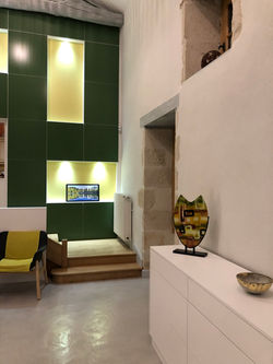 Hall avec habillage mur