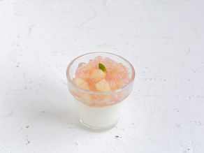 白桃のヨーグルトムース
