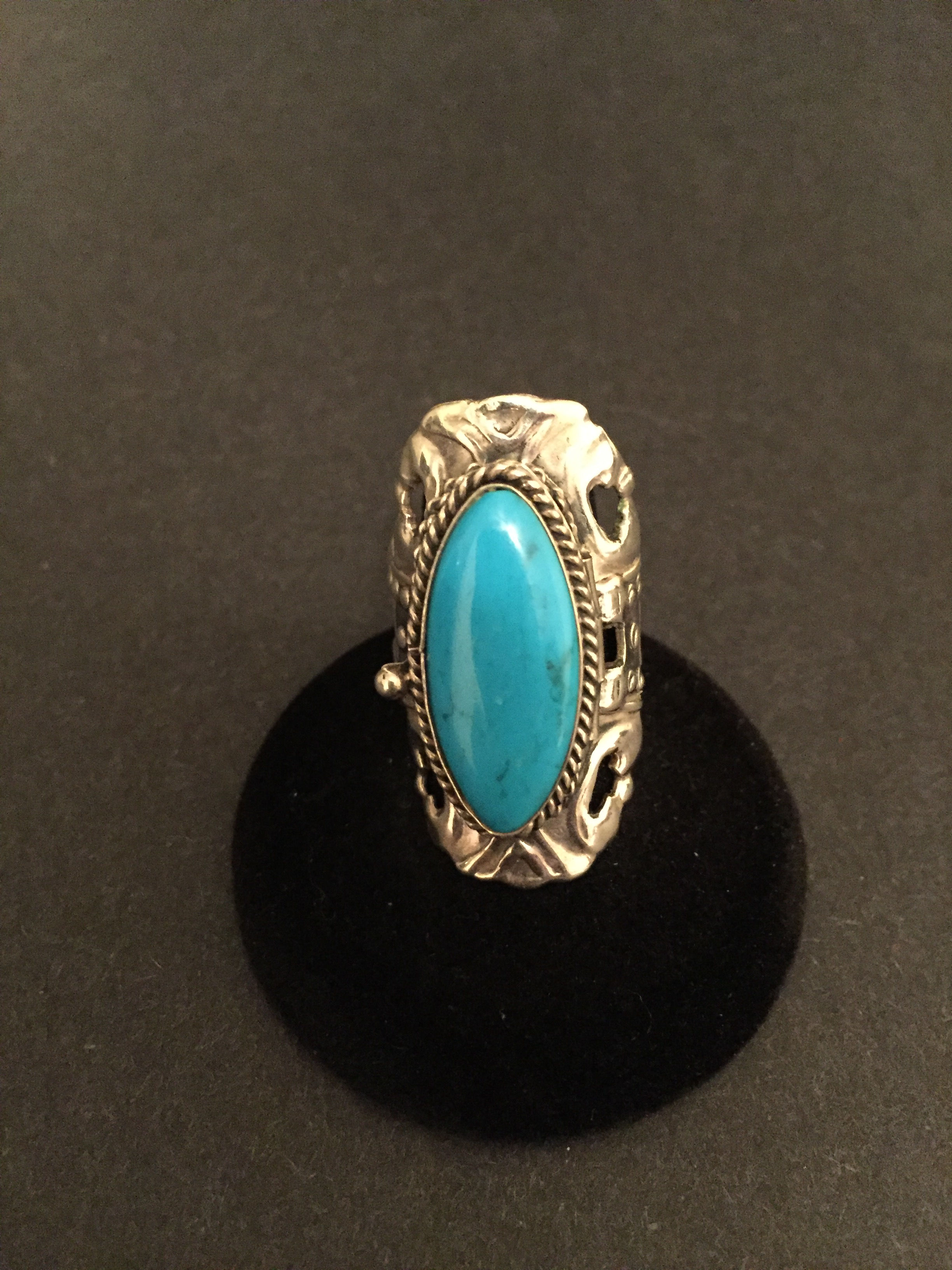 Adjustable Gourgeous 925 Sterling Silver Ring with locket