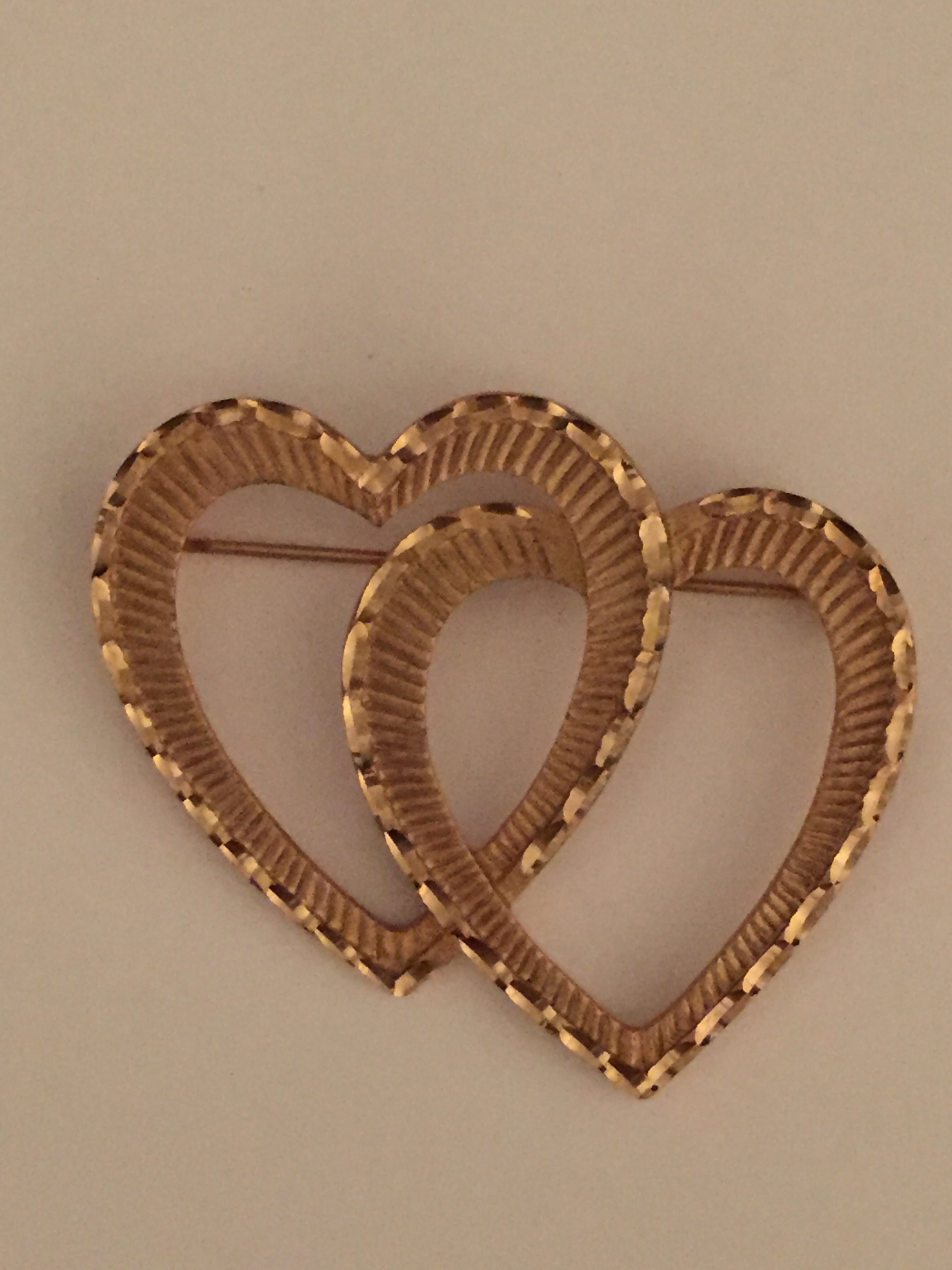 DOUBLE HEART Gold Tone Pin/Brooch Tona Heart Brooch